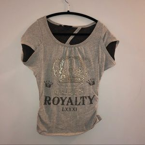 ✨2/$25 Guess T-shirt